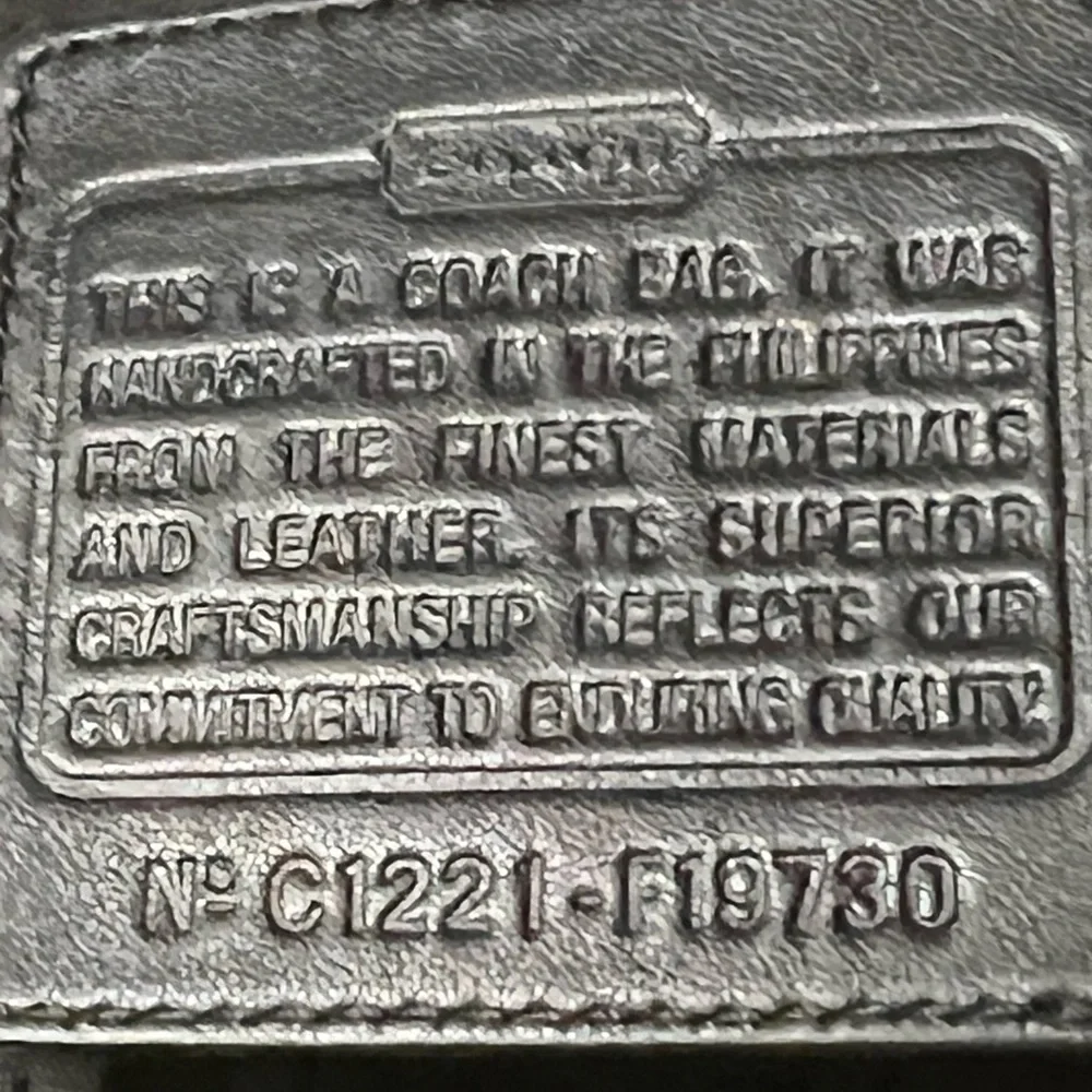 Coach Signature Chain Duffle - Picture 10 of 14